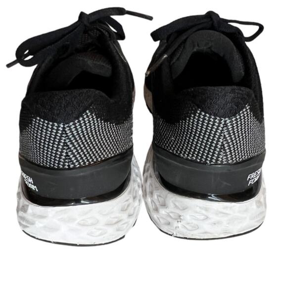 New Balance Women's black and white Competition Running Shoes sneakers - Picture 8 of 12